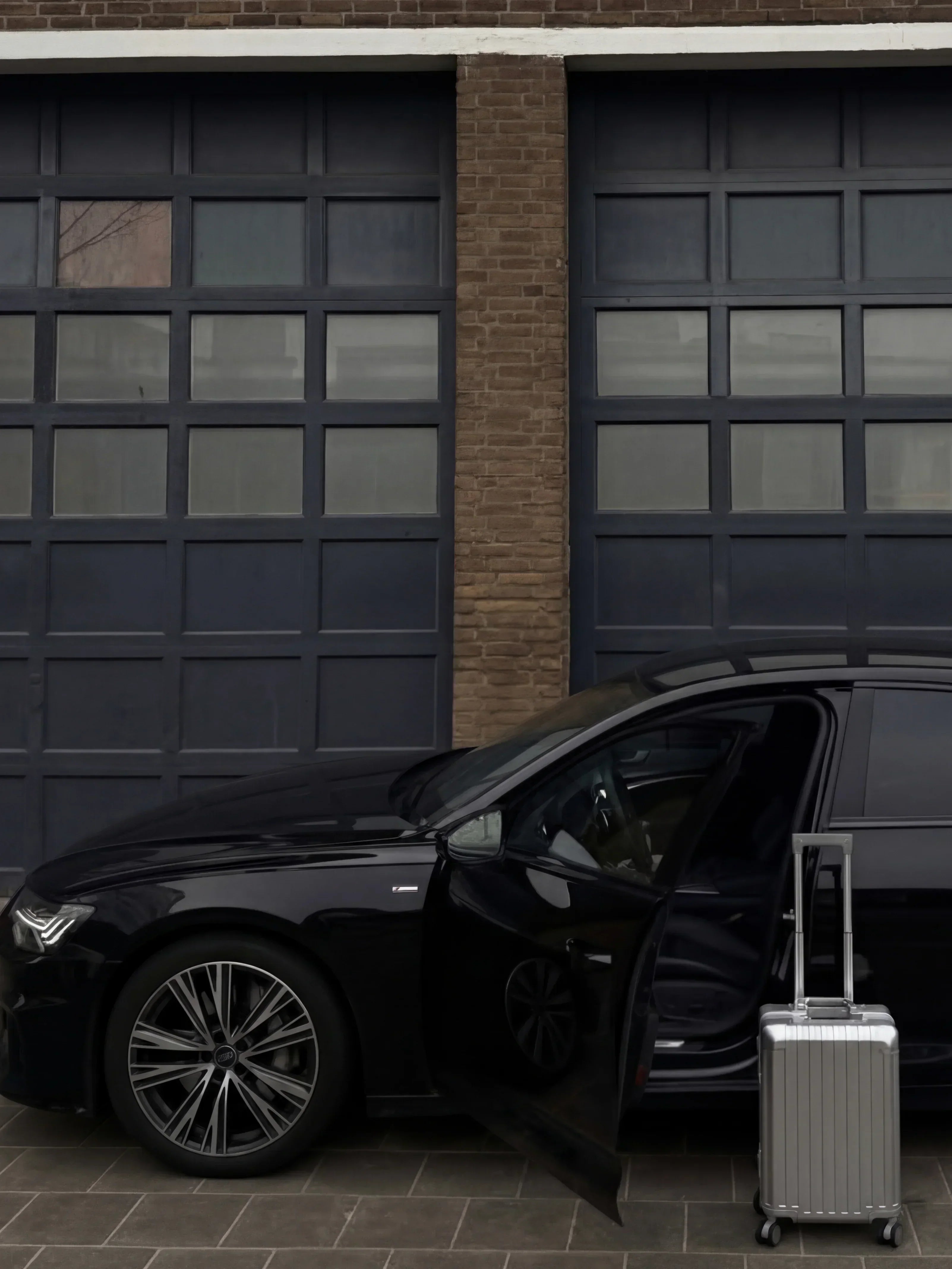 Why your suitcase is part of your presence