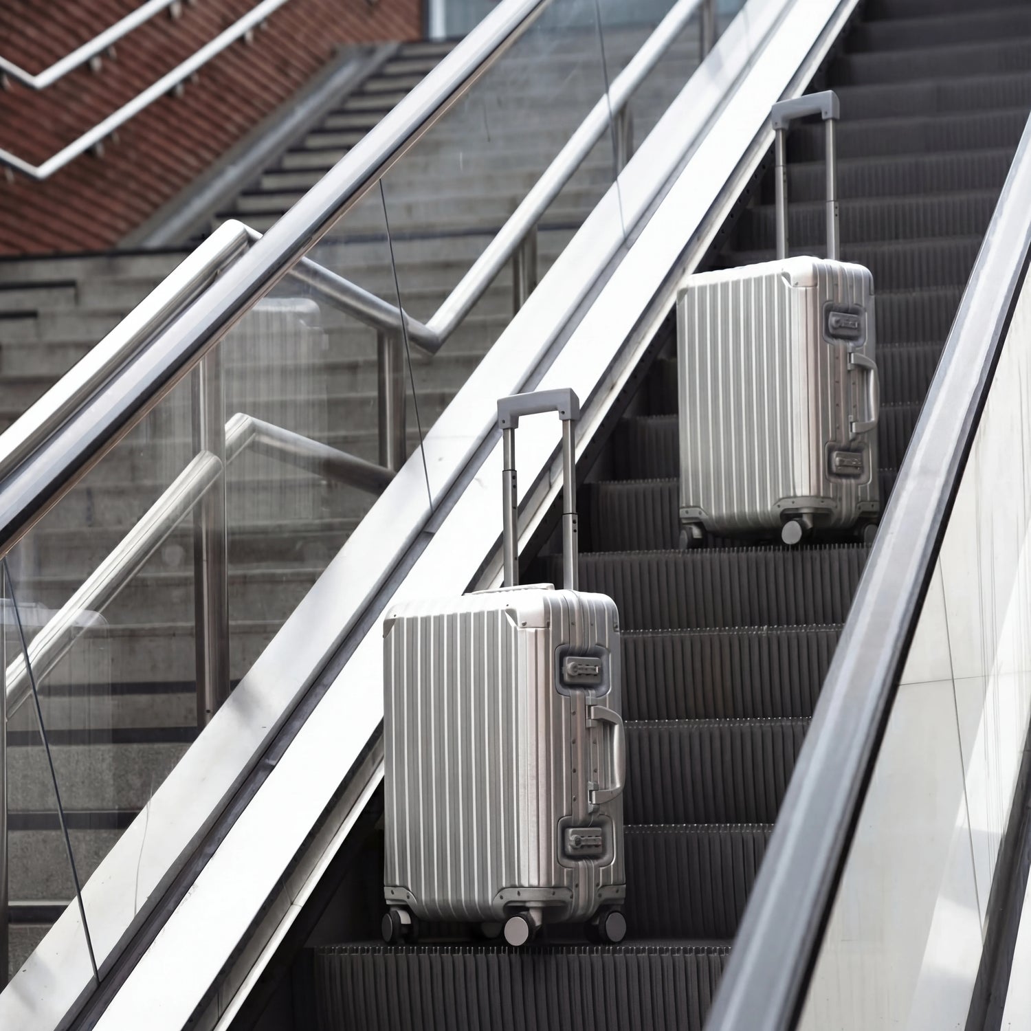 PR Aluminum Suitcases Silver 4