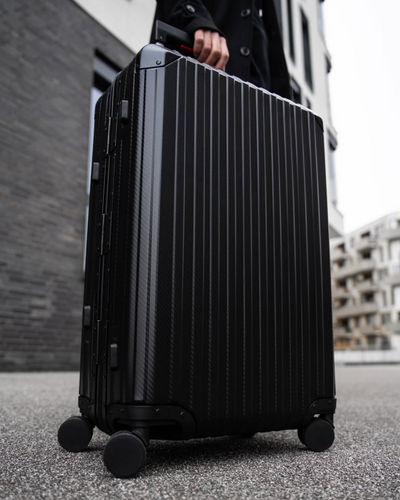 Prestivium black suitcase 2